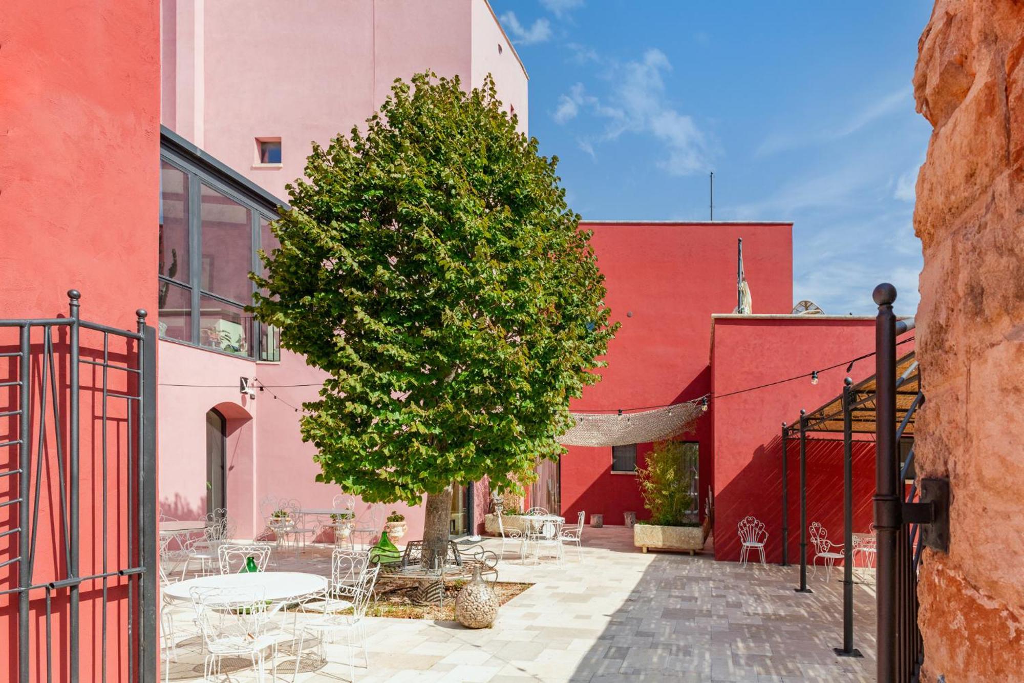 Oasi Verde Casin Anand - Retreat & Spa Novoli Exterior foto